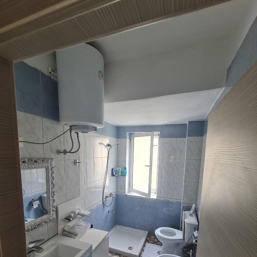 Saloon Apartment ติรานา ภายนอก รูปภาพ